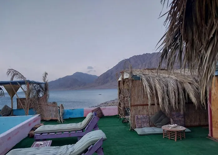 Perry's Island Camp Al Mezina *