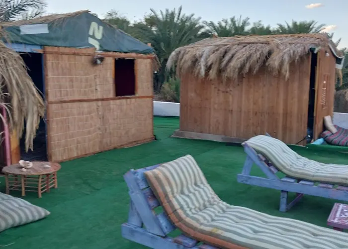 Panzió Perry's Island Camp Al Mezina